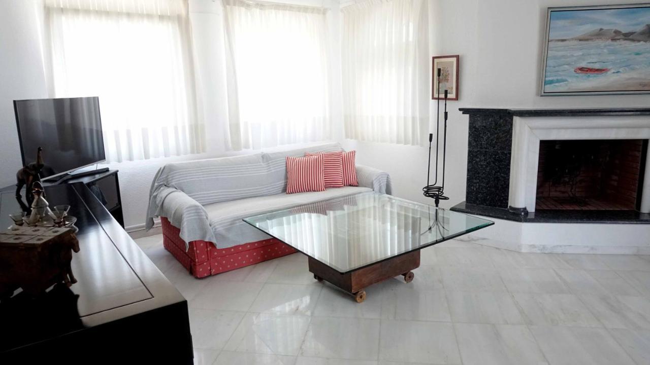 Villa Karras Vrasná المظهر الخارجي الصورة