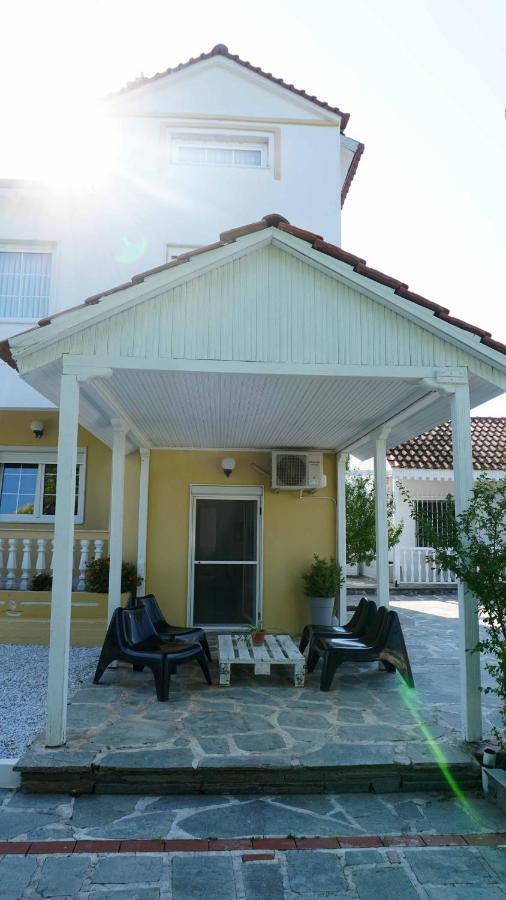 Villa Karras Vrasná المظهر الخارجي الصورة